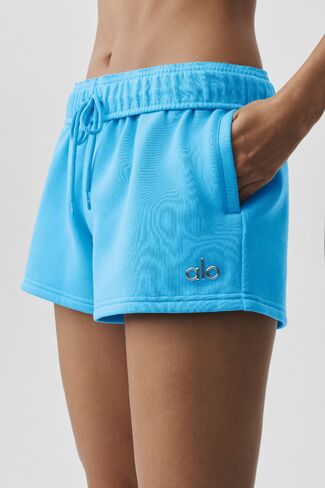 Alo Yoga Accolade Short - Azure Blue in Kuwait