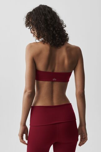 Alo Yoga ALO Softsculpt Feel The Heat Halter Bra - Summer Romance Red in Kuwait