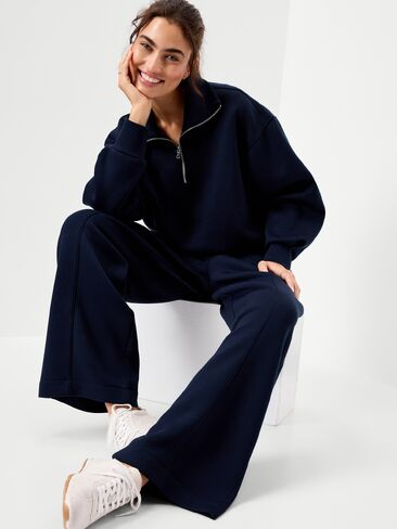 سترة صوفية من الصوف بنصف سحاب من Old Navy Bounce - باللون البحري in Kuwait