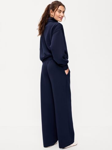 بنطال رياضي واسع الأرجل من الصوف عالي الخصر من Old Navy - باللون البحري in Kuwait