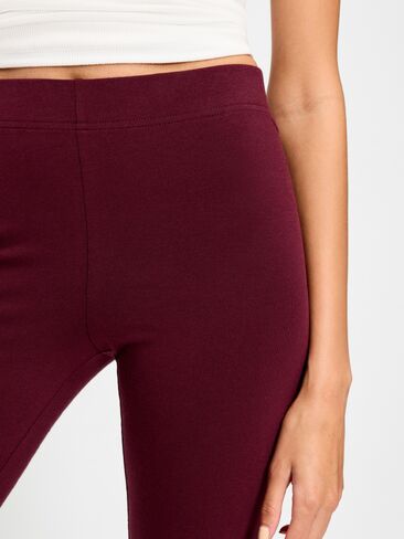 Old Navy High-Waisted Fashion Flare Leggings - Red Raisin in Kuwait