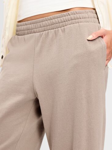 بنطال رياضي واسع الأرجل عالي الخصر من Old Navy - لون الشوكولاتة in Kuwait