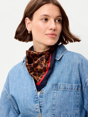 وشاح حريري Old Navy Outtek™ - بني الفهد in Kuwait