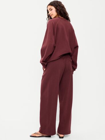 بنطال رياضي SoComfy Barrel متوسط ​​الارتفاع من Old Navy - أحمر أم لا in Kuwait