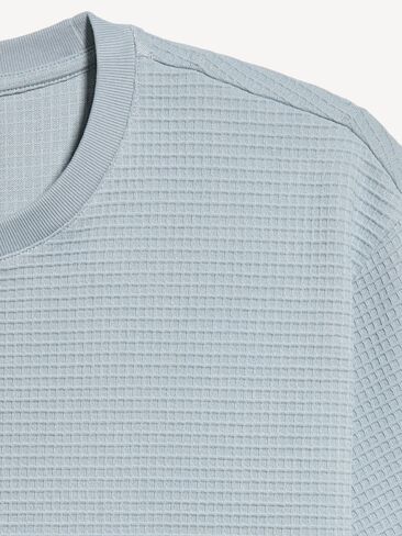 تي شيرت Old Navy مريح بأكمام قصيرة - أزرق شاحب in Kuwait