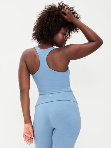 حمالة صدر رياضية Old Navy Light Support PowerChill برقبة عالية Racerback - أزرق طبيعي in Kuwait