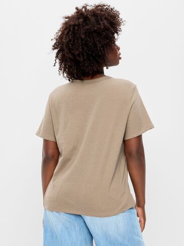 تي شيرت Old Navy EveryWear برقبة دائرية وشعار الماركة - شوكولاتة مملحة in Kuwait