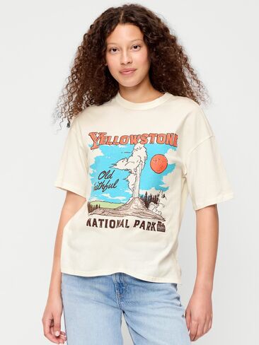 تي شيرت Old Navy Yellowstone National Park ذو رقبة دائرية كبيرة الحجم - ملح البحر in Kuwait