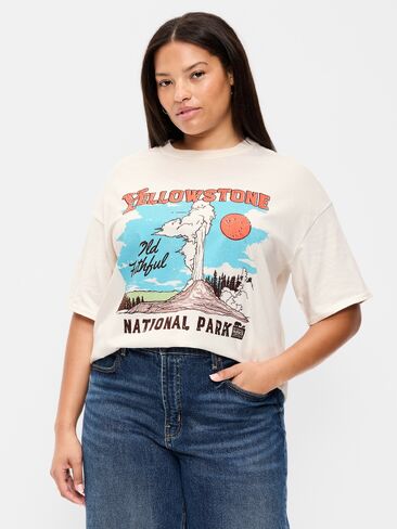 تي شيرت Old Navy Yellowstone National Park ذو رقبة دائرية كبيرة الحجم - ملح البحر in Kuwait