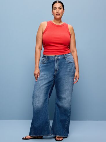 Old Navy Mid-Rise Twisted-Seam Flare Jeans - Avery in Kuwait