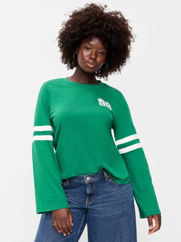 تي شيرت برسومات بأكمام طويلة من Old Navy EveryWear - جوهرة الغابات المطيرة in Kuwait