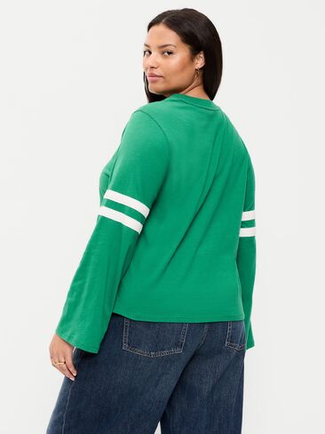 تي شيرت برسومات بأكمام طويلة من Old Navy EveryWear - جوهرة الغابات المطيرة in Kuwait