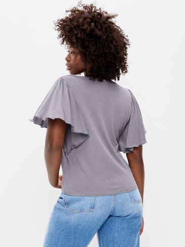 بلوزة Old Navy بأكمام مرفرفة ورقبة على شكل حرف V - Shooting Star in Kuwait