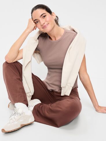 تي شيرت Old Navy CloudLite مضلع برقبة دائرية - موكا in Kuwait
