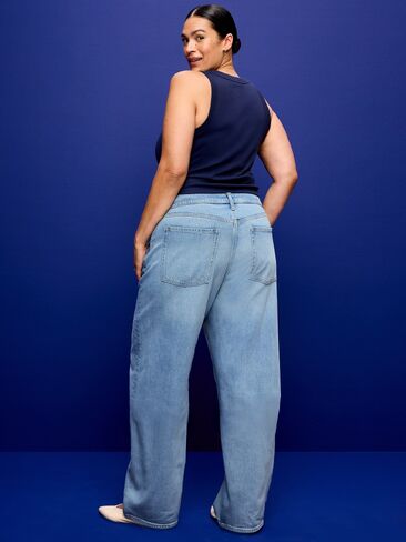Old Navy Low-Rise Loose Jeans - Miami in Kuwait