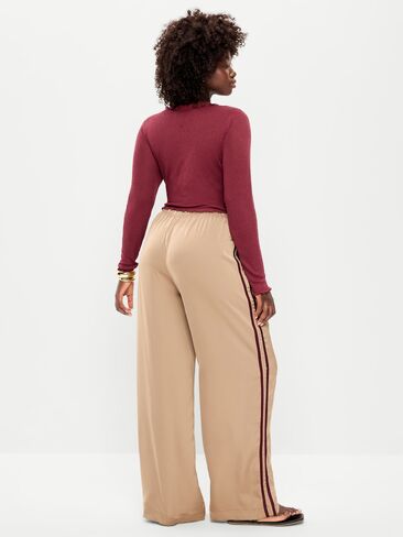 بنطال رياضي من الساتان بخصر عالٍ من Old Navy - اللوز المحمص in Kuwait