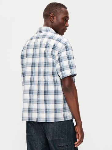 قميص منقوش بجيب منقوش فضفاض من Old Navy - أزرق منقوش in Kuwait
