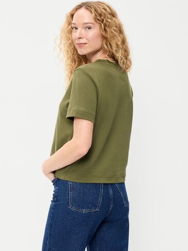 تي شيرت Old Navy ثقيل الوزن برقبة دائرية - Hearthwood in Kuwait