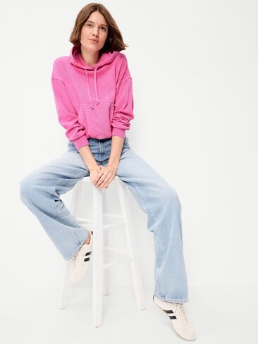 سويت شيرت بغطاء للرأس كبير الحجم من Old Navy SoComfy - Dragonfruit in Kuwait