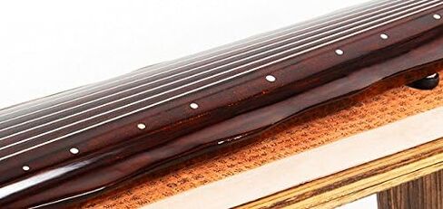 OrientalMusicSanctuary JIAOYE (تصميم أوراق الموز) شجرة التنوب Guqin المستصلحة التي يعود تاريخها إلى قرن من الزمان لفناني الأداء المتقدمين in Kuwait