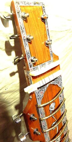 صناعة يدوية هندية ~ سيتار كهربائي شري رافي شانكار مصمم على طراز TUN WOOD Free STRING & MIZRAB in Kuwait