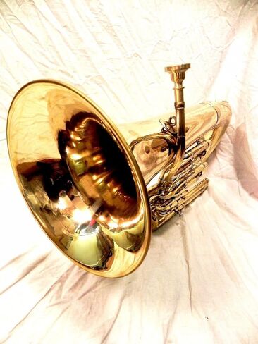 I/M Euphonium Brass Polish 3 Valve Euphonium & Mouth Piece With Bag Tuba in Kuwait