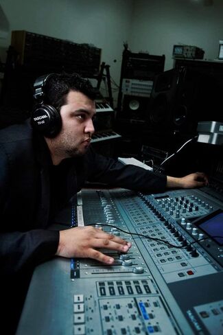 TASCAM Model 24 Recording Mixer and Studio Headphones Bundle in Kuwait