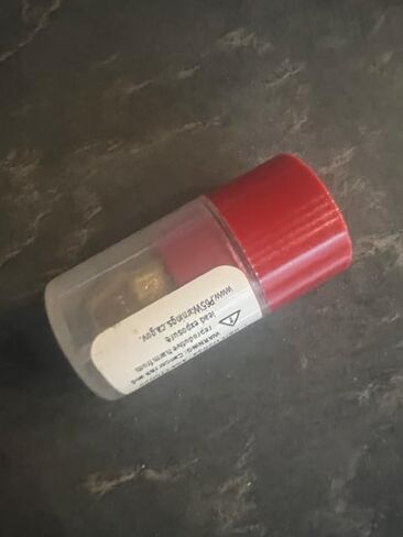 Oil Burner Nozzle, 1.00 70 A, Hollow Spray Red Cap 1.00 70A Oil Nozzle 1.00 Gallons per minute with a hollow 70 degree Spray in Kuwait
