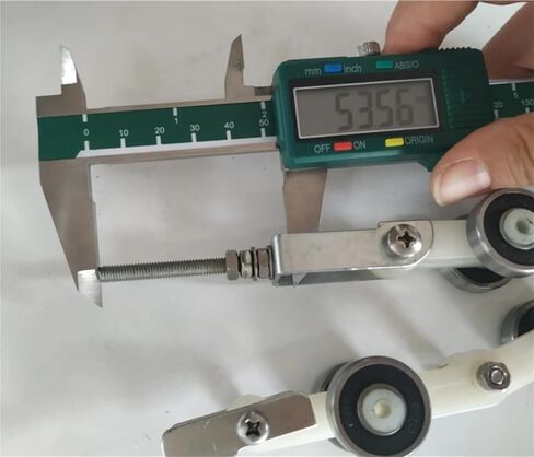 Escalator Handrail Newel Elevator Spare Parts DAA332AJ2 Section 17 Rotary/Double Buckle Rotary in Saudi Arabia