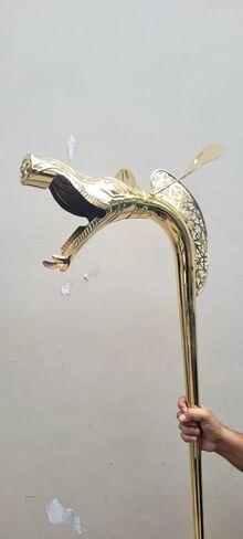 قرن حرب كارنيكس السلتي القديم، نسخة طبق الأصل من البوق النحاسي الصلب بطول 6 أقدام، مصنوع يدويًا من رأس الثعبان ديسكفورد قابل للتجميع التاريخي in Kuwait