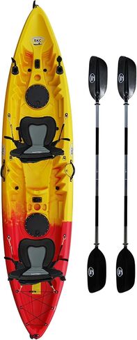 شركة Brooklyn Kayak Company BKC بطول 12.5 قدم جنبًا إلى جنب لصيد الأسماك على القمة، 2-3 أشخاص، مقاعد مبطنة، مجاذيف، 6 حاملات قضبان، سعة 600 رطل، جاهزة للمحرك، للبحيرة أو المحيط in Kuwait