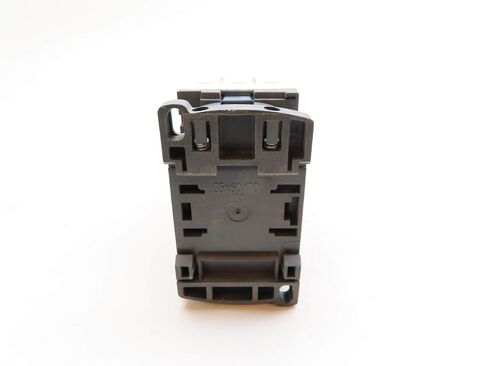 شنايدر CAD32G7 مرحل التحكم 120V-AC in Kuwait
