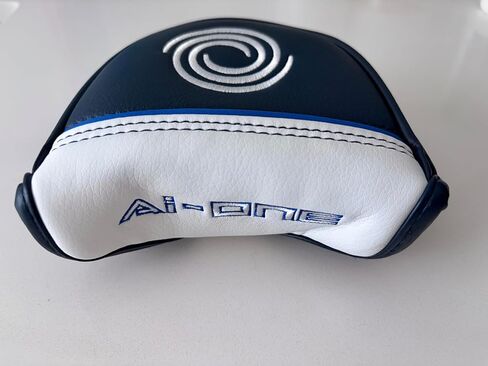 غطاء رأس New Odyssey Ai One Putter بإغلاق مغناطيسي - غطاء أزرق وأبيض in Kuwait
