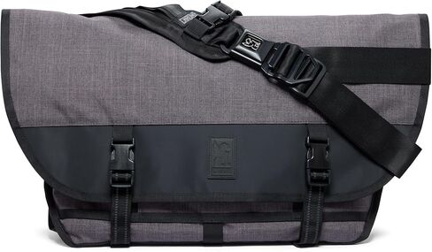 حقيبة Chrome Industries Citizen Messenger، حقيبة ظهر تمر بالجسم للنساء والرجال، حقيبة كمبيوتر محمول مقاس 15 بوصة، وإبزيم حزام الأمان الأيقوني، 24 لتر، أسود in Kuwait