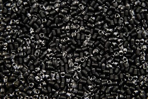 (500) برغي مجموعة المقبس 8-32 × 3/16 نقطة كوب #8 تشطيب عادي in Kuwait