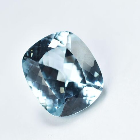Brazilian Natural Aquamarine Cushion 10 Ct Certified Cushion Cut Loose Gemstone in Kuwait