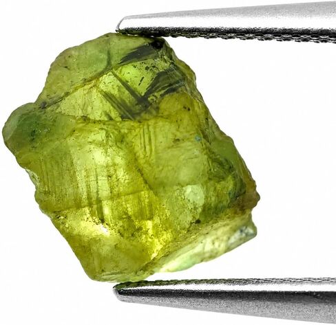 17.85 Ct Natural Zambian Emerald Rough Crystal, Raw Deep Green Gemstone, High Potential for Faceting, Lapidary & Jewelry Making, Collector Grade Specimen in Kuwait
