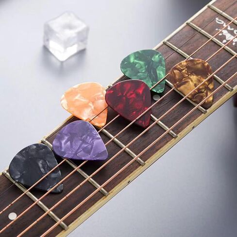 30 Pcs Random-color Guitar Picks,Plectrums Guitar Accessories 0.5 0.75 1.0 mm Thin Variety Colorful Love Heart Natural Feel, Warm Tone for Bass Acoustic Guitar Electric in Kuwait