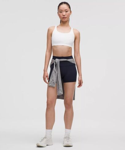 حمالة صدر Lululemon Energy بدعم متوسط، أكواب B-D (أبيض، مقاس 8) in Kuwait