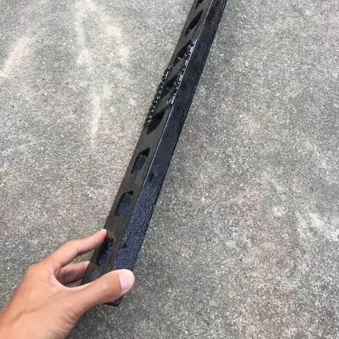 شبكة تصريف من الحديد الزهر شديدة التحمل مقاس 20 × 10 × 1.2 بوصة غطاء قناة خارجية - شبكة مجاري معدنية متينة للممرات والمصانع والساحات والباحات in Kuwait