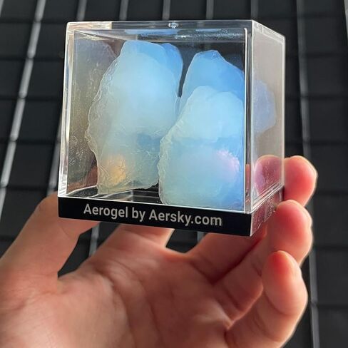 Aerogel with Cube Display Box 55mm - Lightest Solid on Earth, Frozen Smoke, STEAM Science Kit, Hydrophobic, Heat Insulation, Nanomaterial in Kuwait