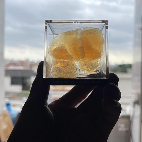 Aerogel with Cube Display Box 55mm - Lightest Solid on Earth, Frozen Smoke, STEAM Science Kit, Hydrophobic, Heat Insulation, Nanomaterial in Kuwait