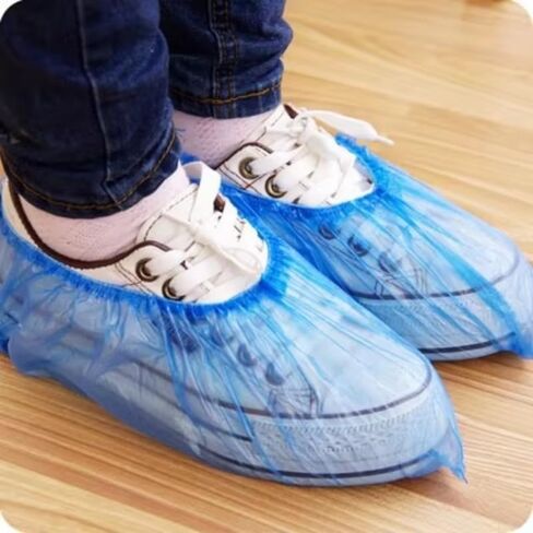 100PCS Medical Waterproof Boot Covers Plastic Disposable Shoe Covers Protector Shoe Cover Water Proof Shoes in Kuwait
