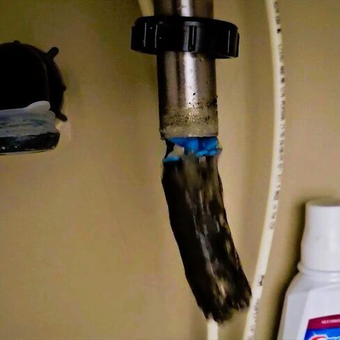 Drain Cleaining Tool for Sinks - Sink Drain Cleaner Helps Clear Clogs, Hair, Buildup, Sludge, Gunk - Better, Safer, Cleaner Unclogger than Chemicals, Liquids, Bladders, Barbed Tools, and Snakes in Kuwait