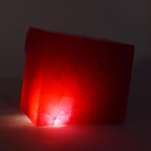 499.85 Ct Natural Red Ruby Raw Rough CERTIFIED Loose Gemstone in Kuwait