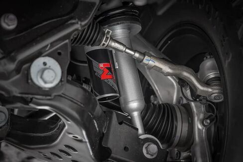 دعامات تسوية الخزان الأمامي Rough Country M1R لسيارة Toyota Tacoma (2024-2026) - ارتفاع الركوب قابل للتعديل، تعليق أحادي الأنبوب، تحسين التعامل in Kuwait