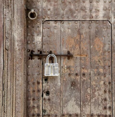 Clear Acrylic Practice Training Padlock for Cabinet, Toolbox & Storage Door | Clear acrylic body lets you see internal lock structure, great for lock practice. daily training use. in Kuwait