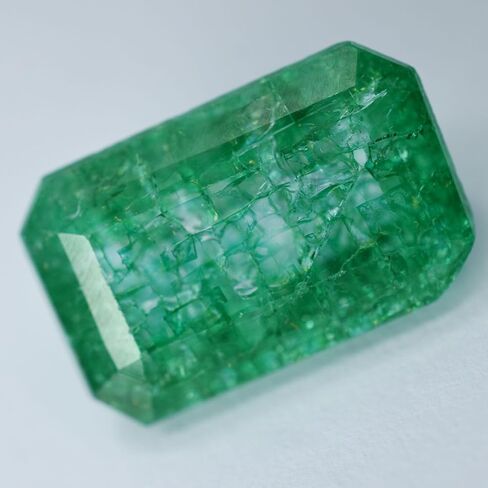NATURAL Green Emerald 10.23 Ct CERTIFIED Emerald Cut Loose Gemstone Ring Size in Kuwait