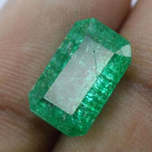 NATURAL Green Emerald 10.23 Ct CERTIFIED Emerald Cut Loose Gemstone Ring Size in Kuwait