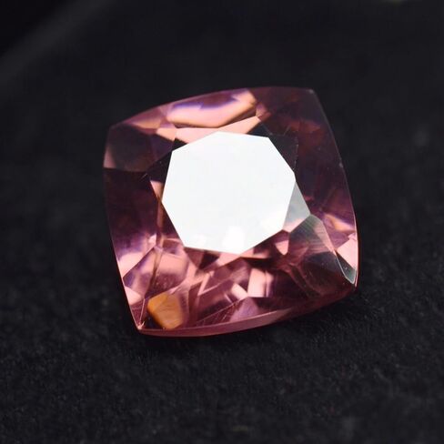 8.20 Ct Natural Sapphire Cushion Padparadscha Square CERTIFIED Loose Gemstones in Kuwait